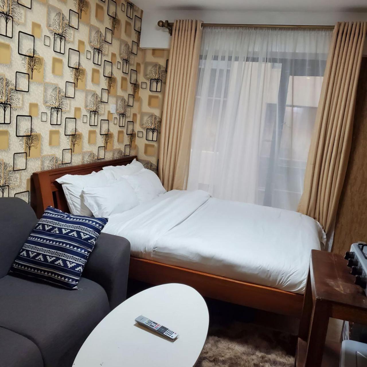 Lovely & Cozy Compact Studio Near Airport With Rooftop View Διαμέρισμα Ναϊρόμπι Εξωτερικό φωτογραφία